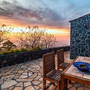 Sunset&stars Stone House Garafía